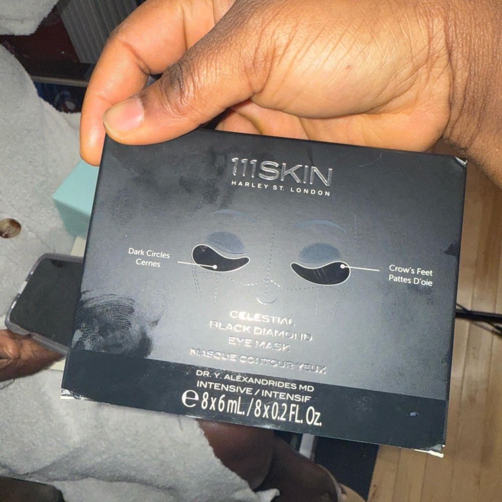 111SKIN Black Diamond Eye Mask